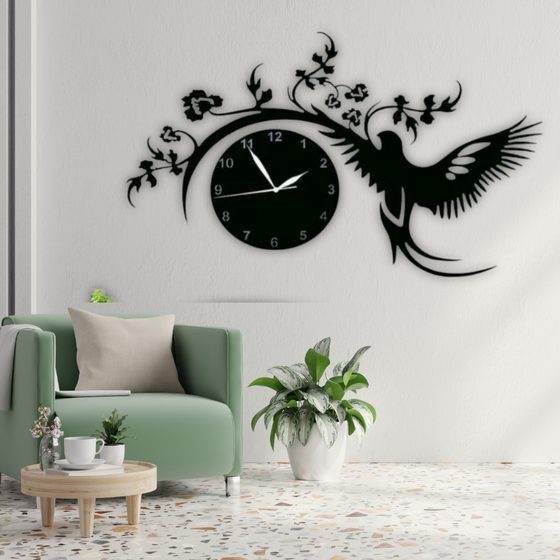 Birds-Inspired Wooden Wall Clock – Nature in Motion