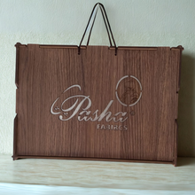  The Gentleman’s Box – Premium Custom Wooden Suit Case