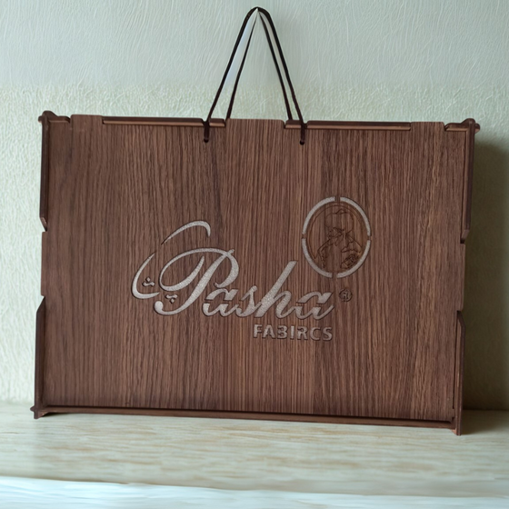 The Gentleman’s Box – Premium Custom Wooden Suit Case